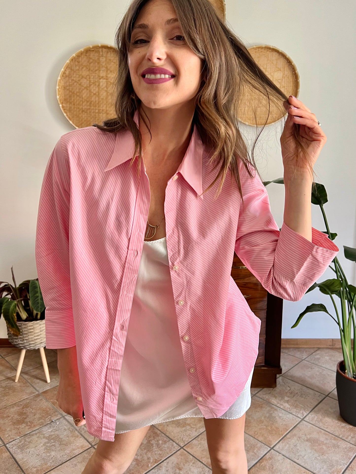 Y2k vintage pink and white diagonal stripe shirt
