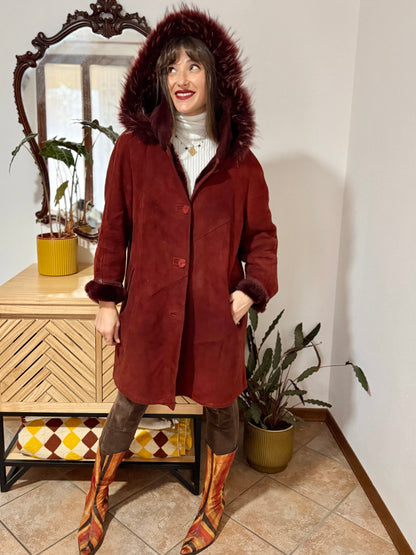 1970's vintage burgundy shearling montone coat with detachable hood