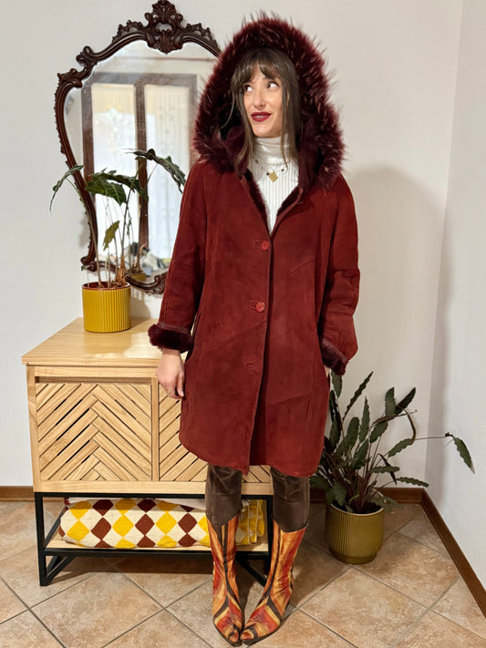 1970's vintage burgundy shearling montone coat with detachable hood