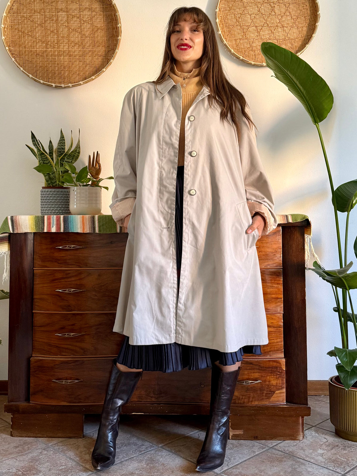 1970's vintage beige oversize trench coat