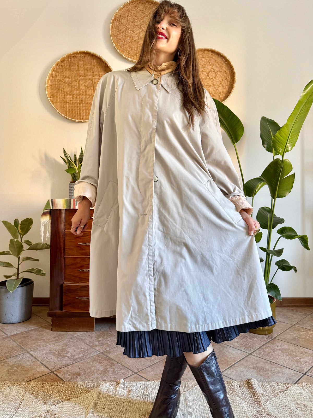 1970's vintage beige oversize trench coat