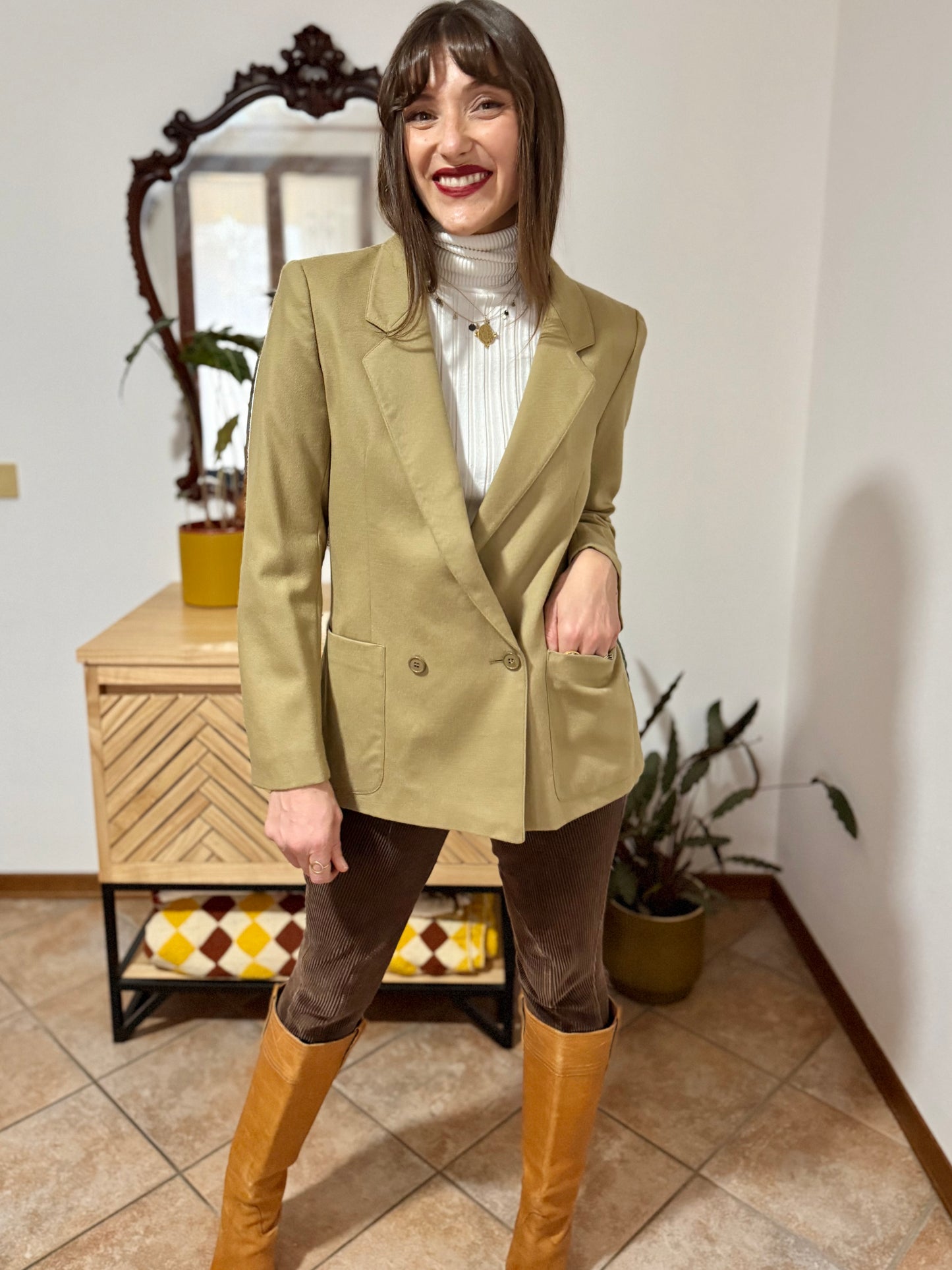 1970's vintage tailored fit khaki wool blazer