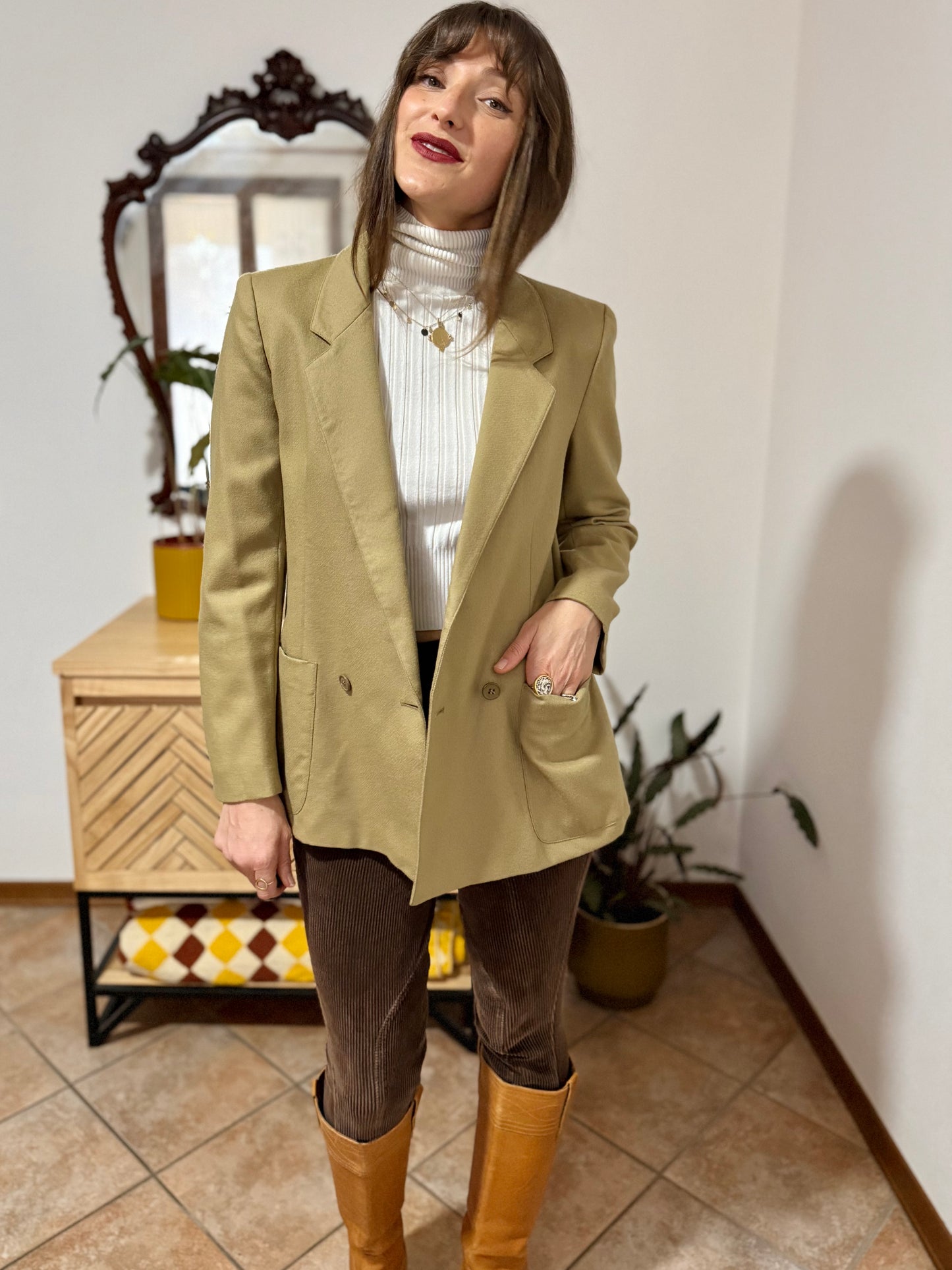 1970's vintage tailored fit khaki wool blazer