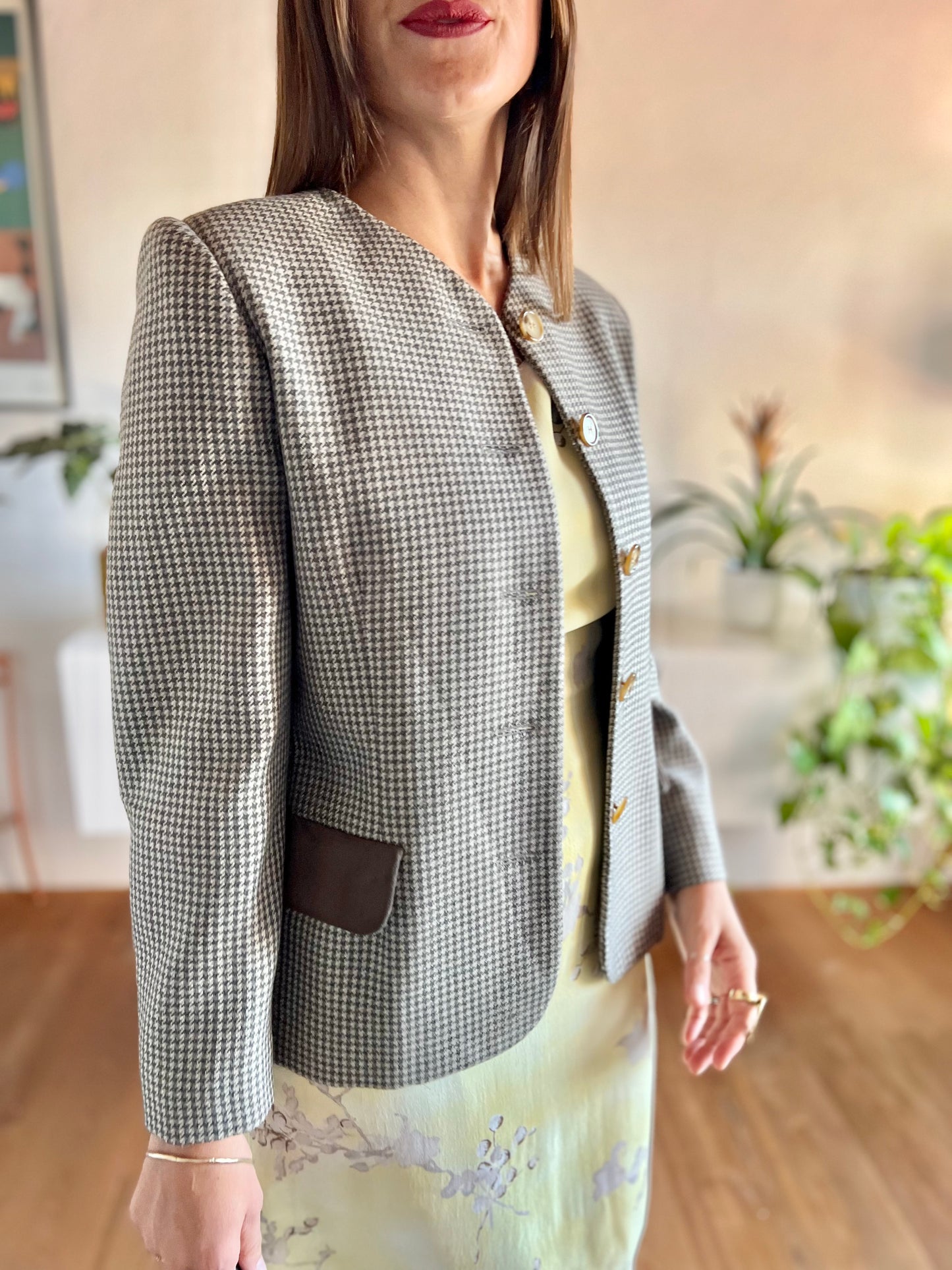 1990's vintage chocolate brown and cream houndstooth blazer