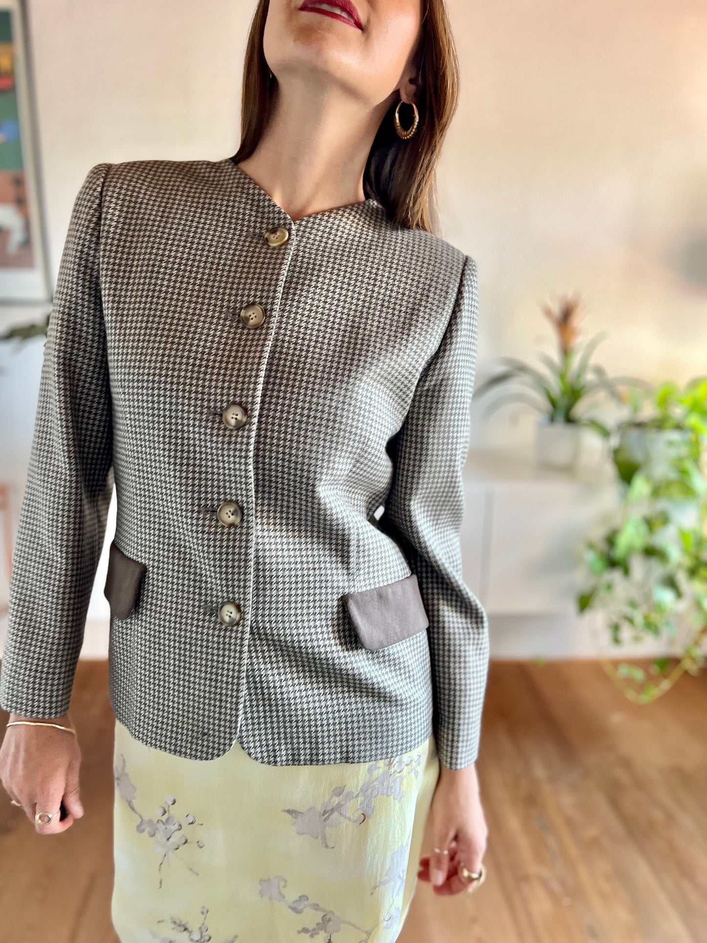 1990's vintage chocolate brown and cream houndstooth blazer