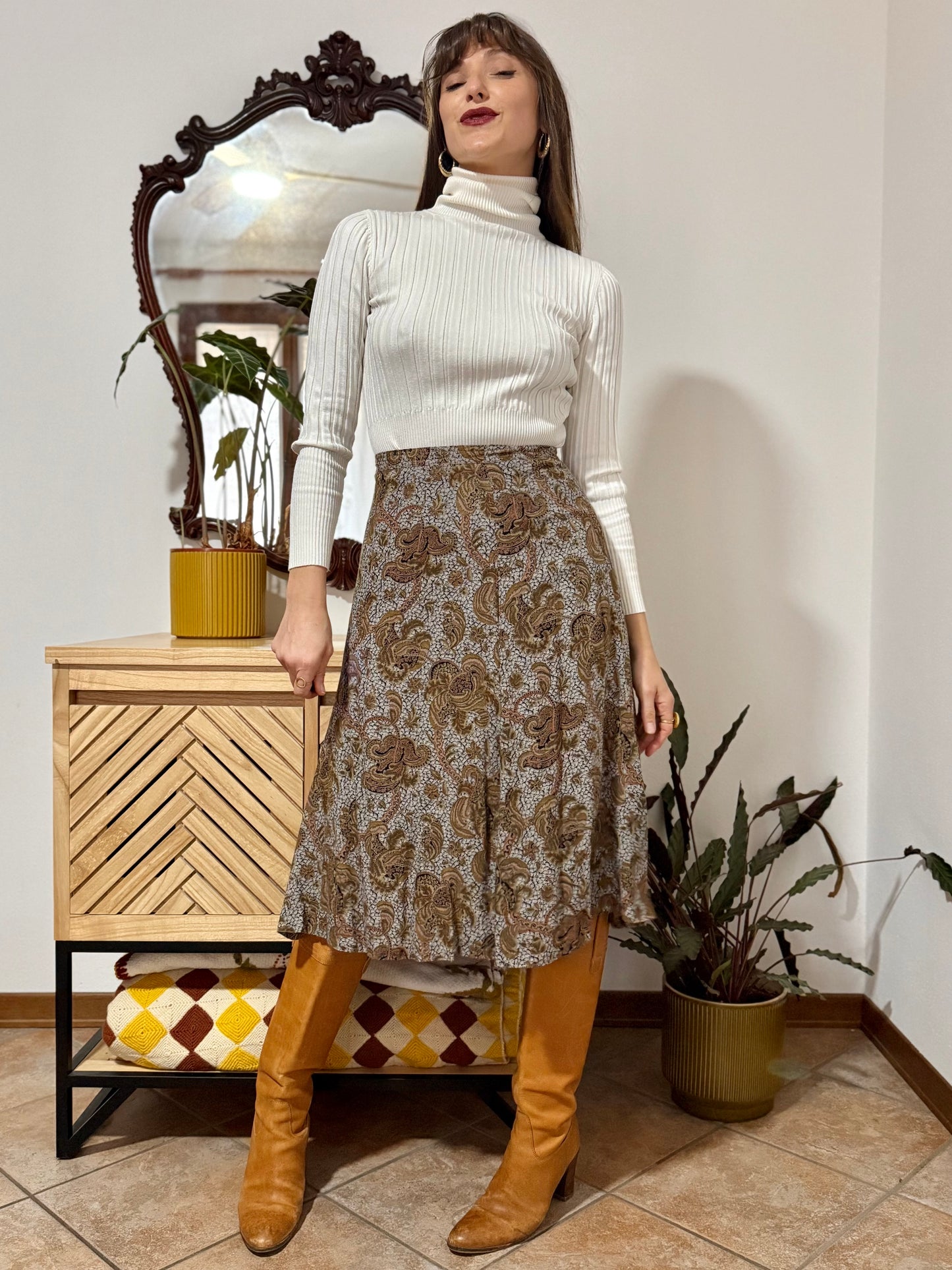 1970's vintage grey, khaki and orange paisley print midi skirt