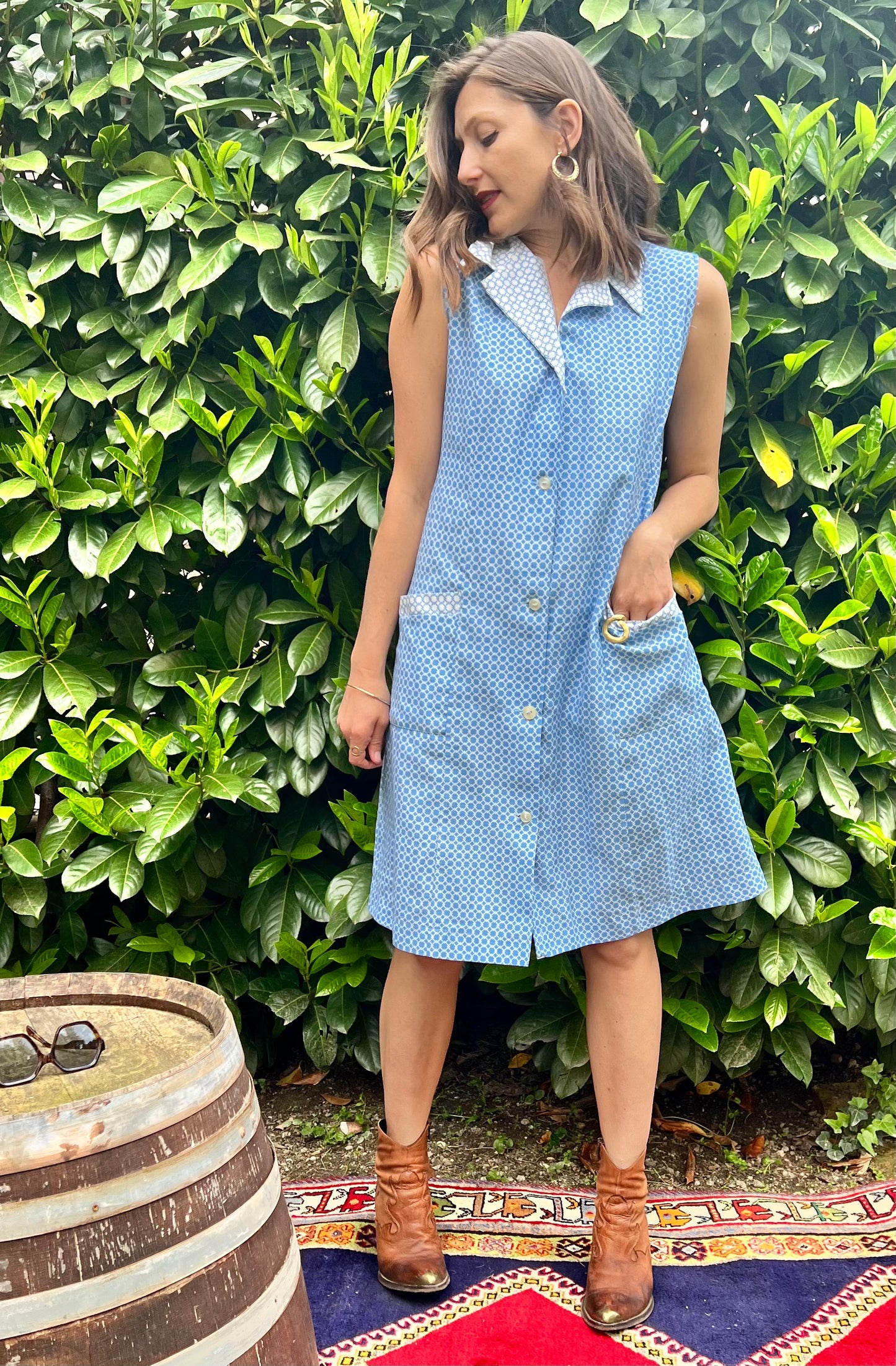 1970's vintage blue and white geometric print button down midi dress