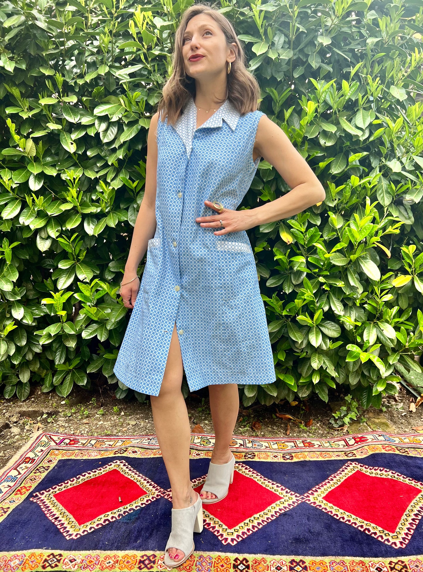 1970's vintage blue and white geometric print button down midi dress