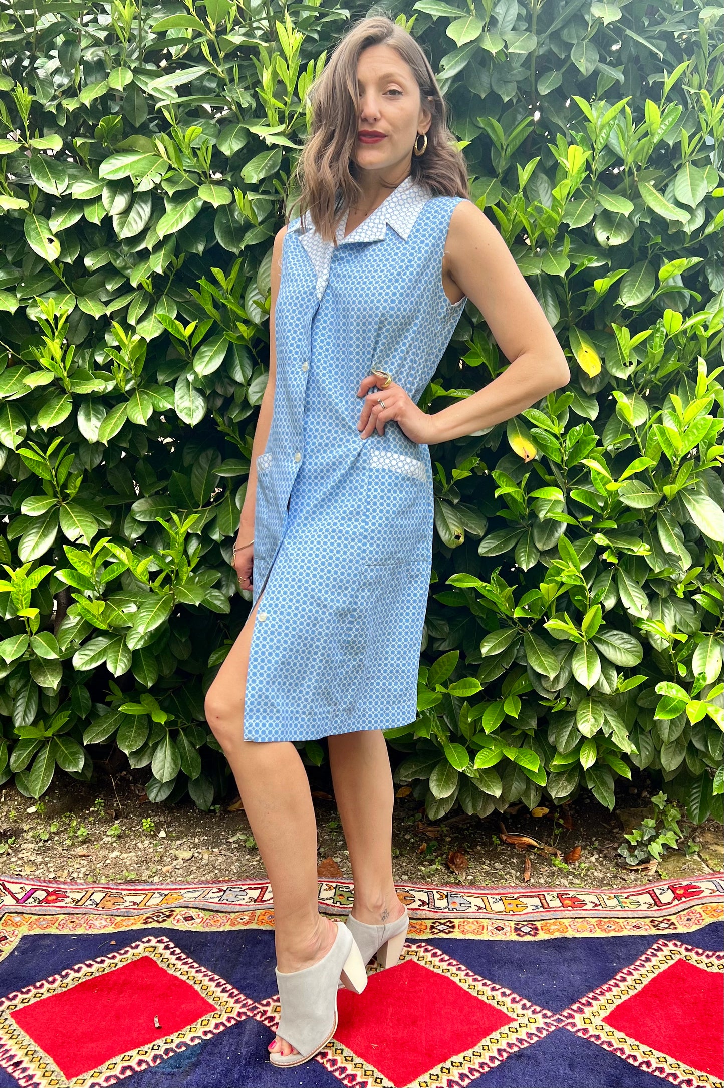 1970's vintage blue and white geometric print button down midi dress