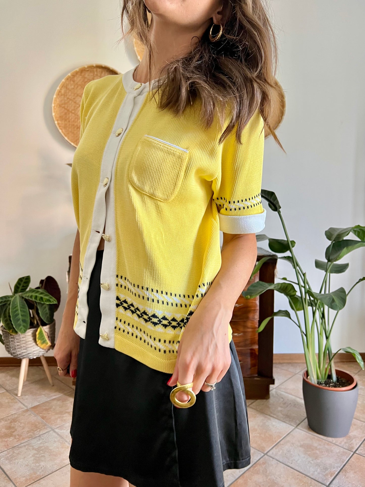 1980's vintage yellow short sleeve knit cardigan with black and white knit pattern