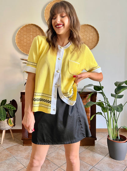 1980's vintage yellow short sleeve knit cardigan with black and white knit pattern