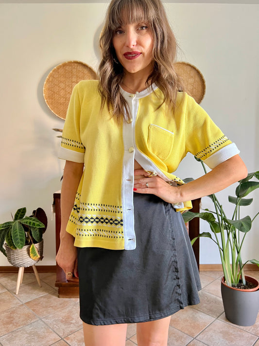 1980's vintage yellow short sleeve knit cardigan with black and white knit pattern