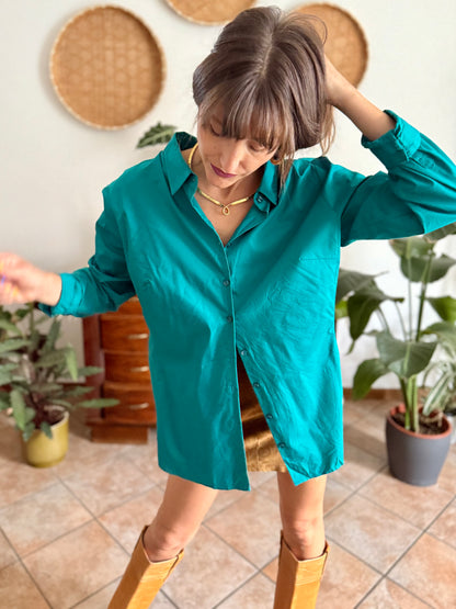 1990's vintage turquoise shirt with iridescent turquoise buttons