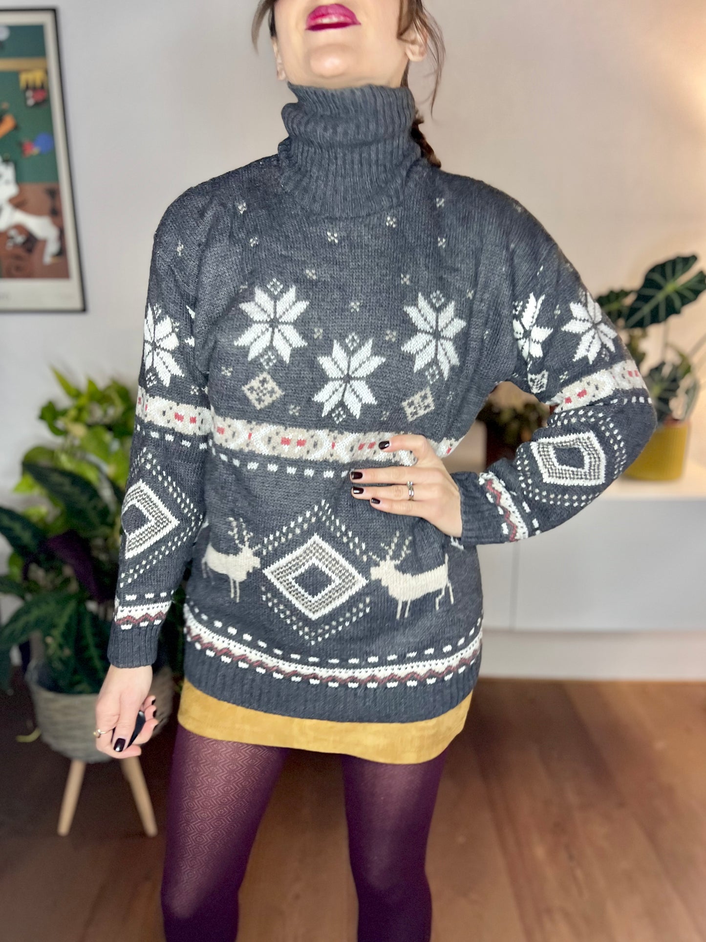 1970's vintage grey knit turtleneck with beige snowflake and reindeer design