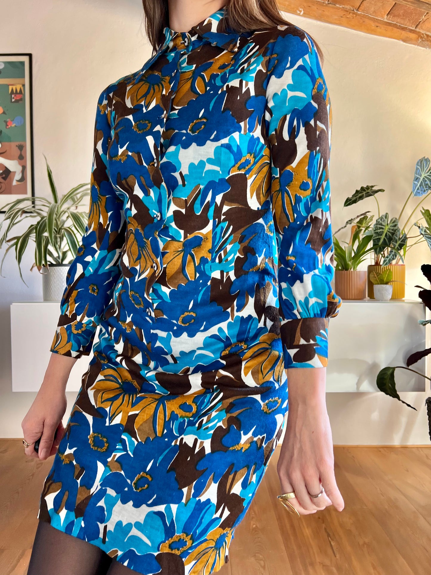 1970's vintage blue and tan mod floral mini dress