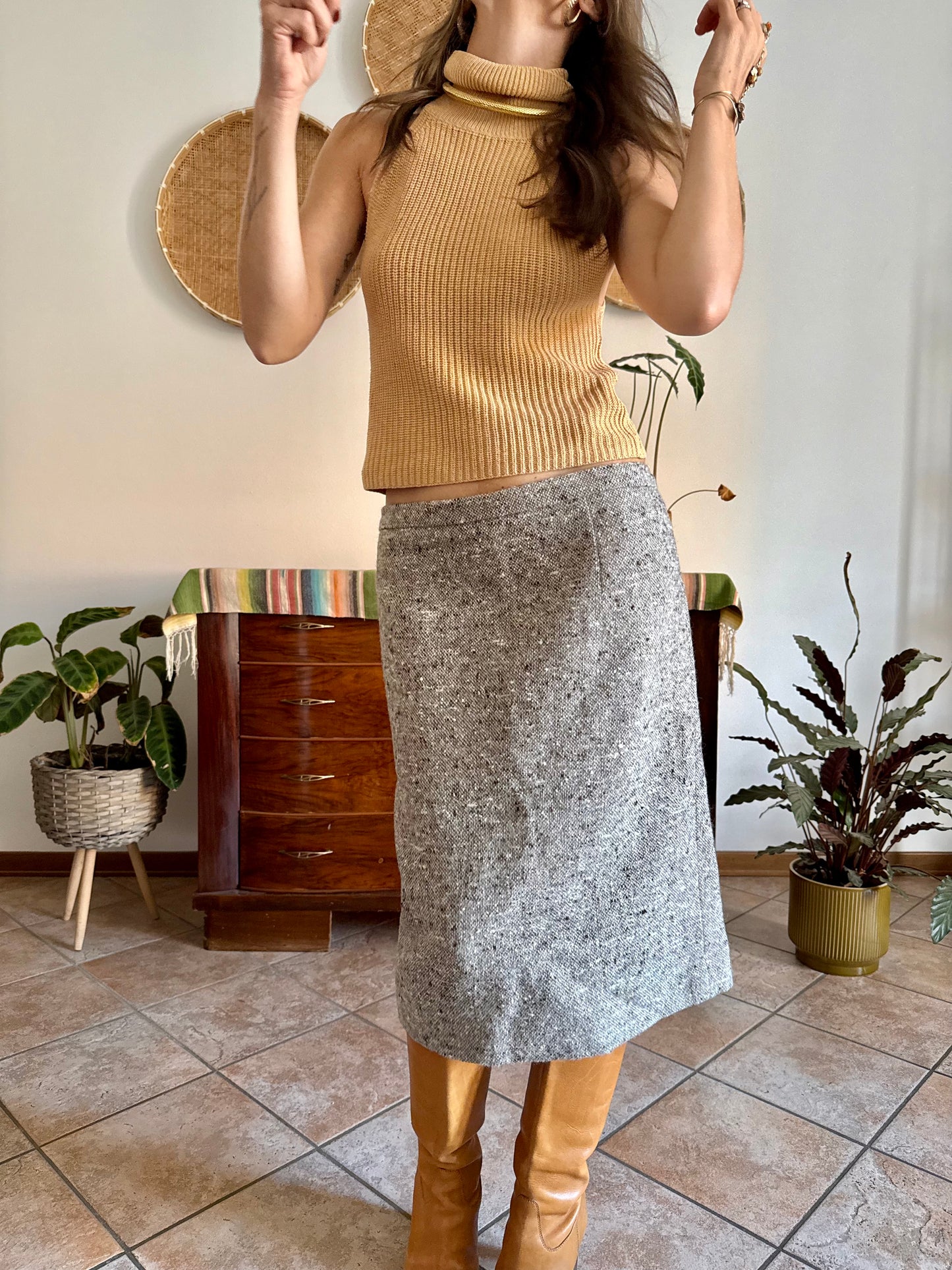 1970's vintage chocolate brown and cream tweed wool midi skirt
