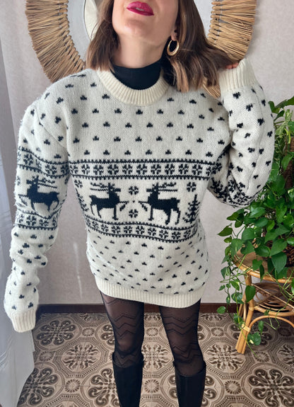 1980's vintage black and cream oversize reindeer wool knit pullover