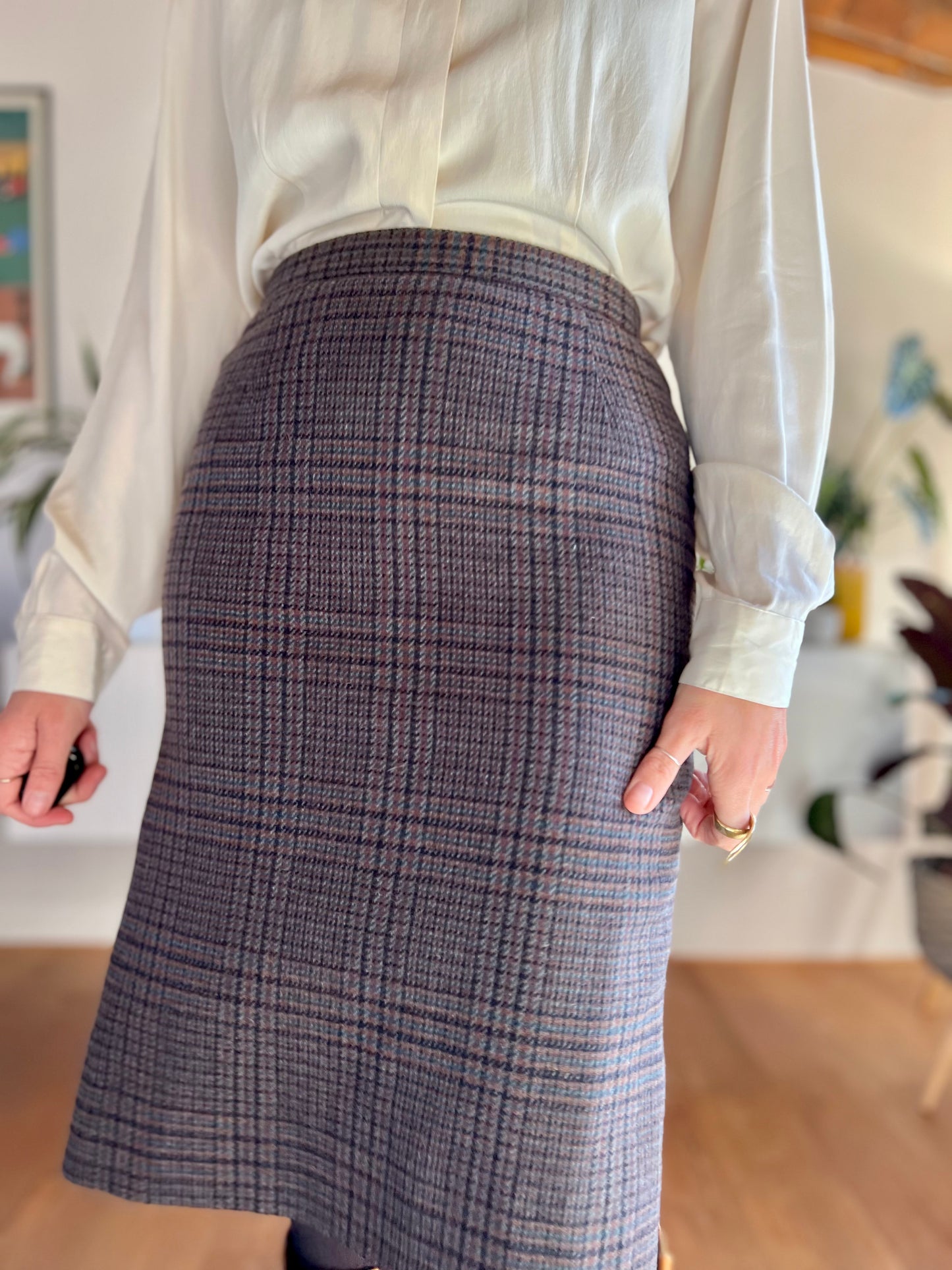 1970's vintage grey, tan and blue plaid wool midi skirt