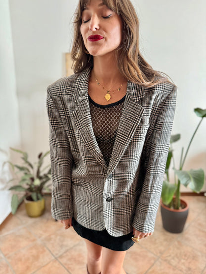 1970's vintage oversize black and cream wool houndstooth tweed blazer