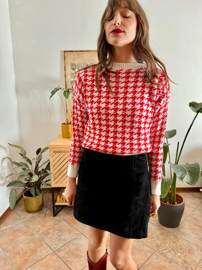 1990's vintage red and cream houndstooth pattern knit pullover
