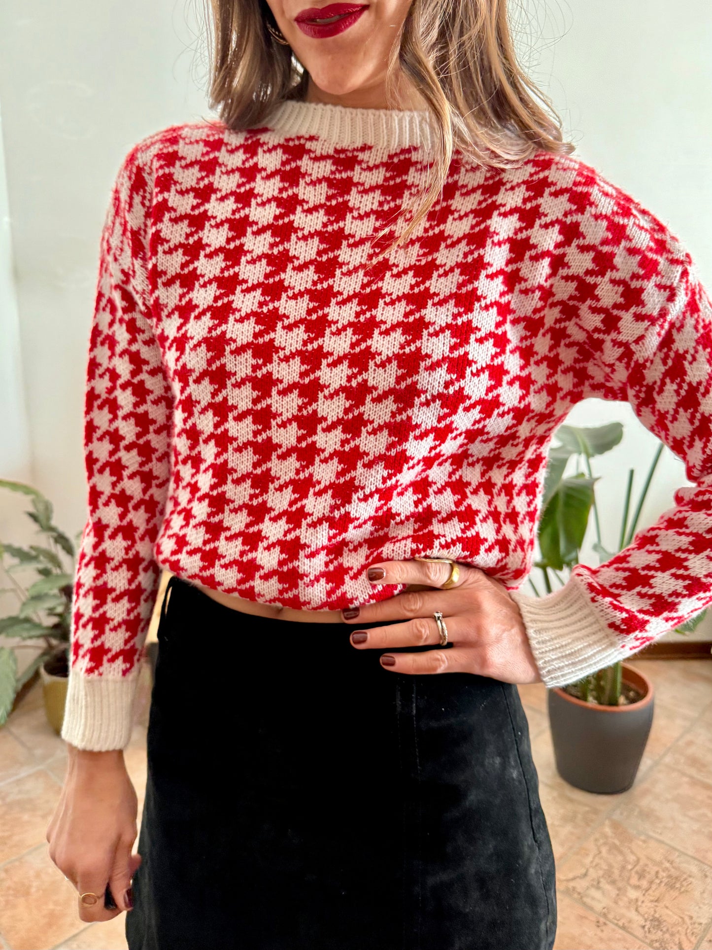 1990's vintage red and cream houndstooth pattern knit pullover