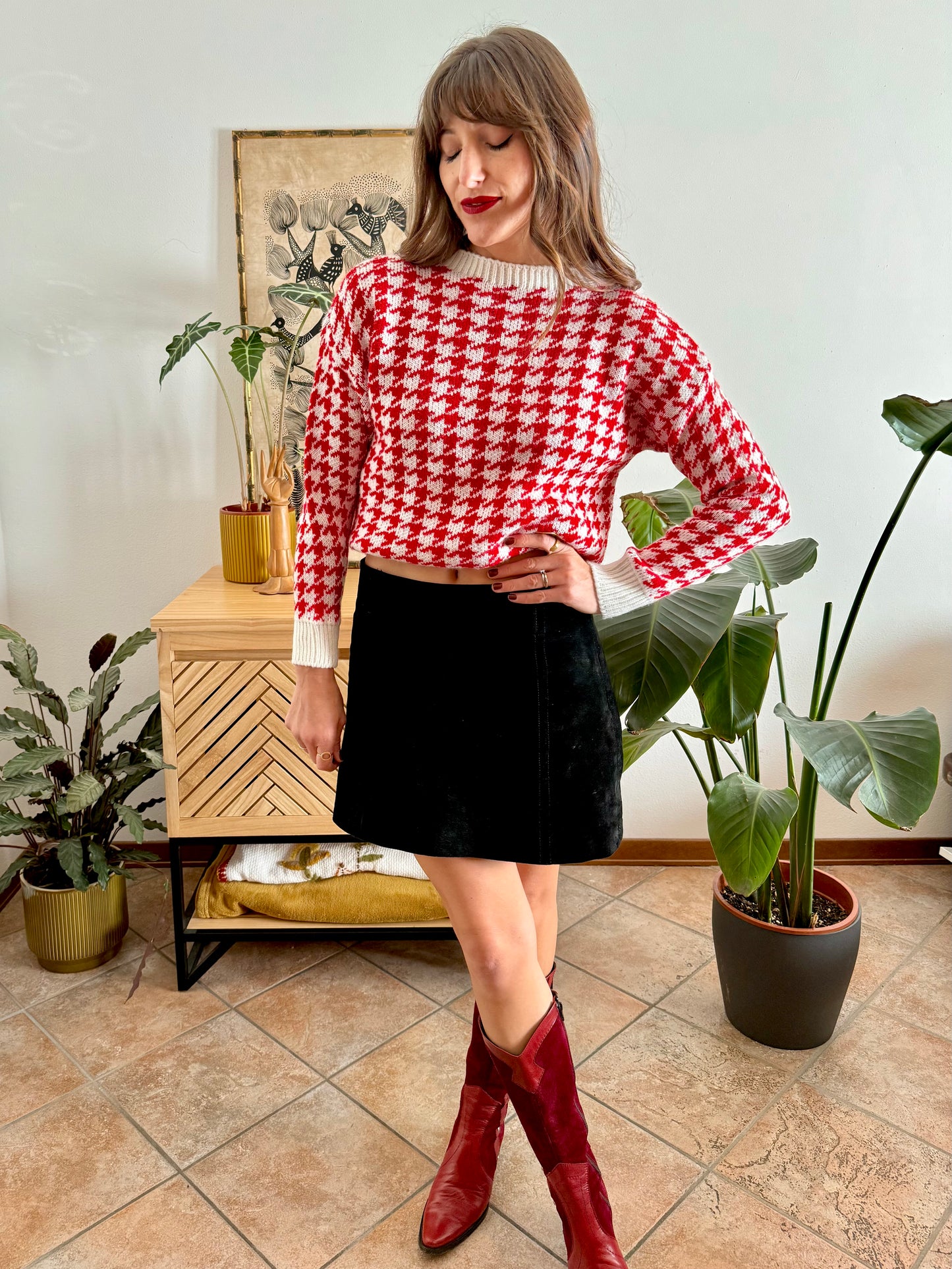 1990's vintage red and cream houndstooth pattern knit pullover