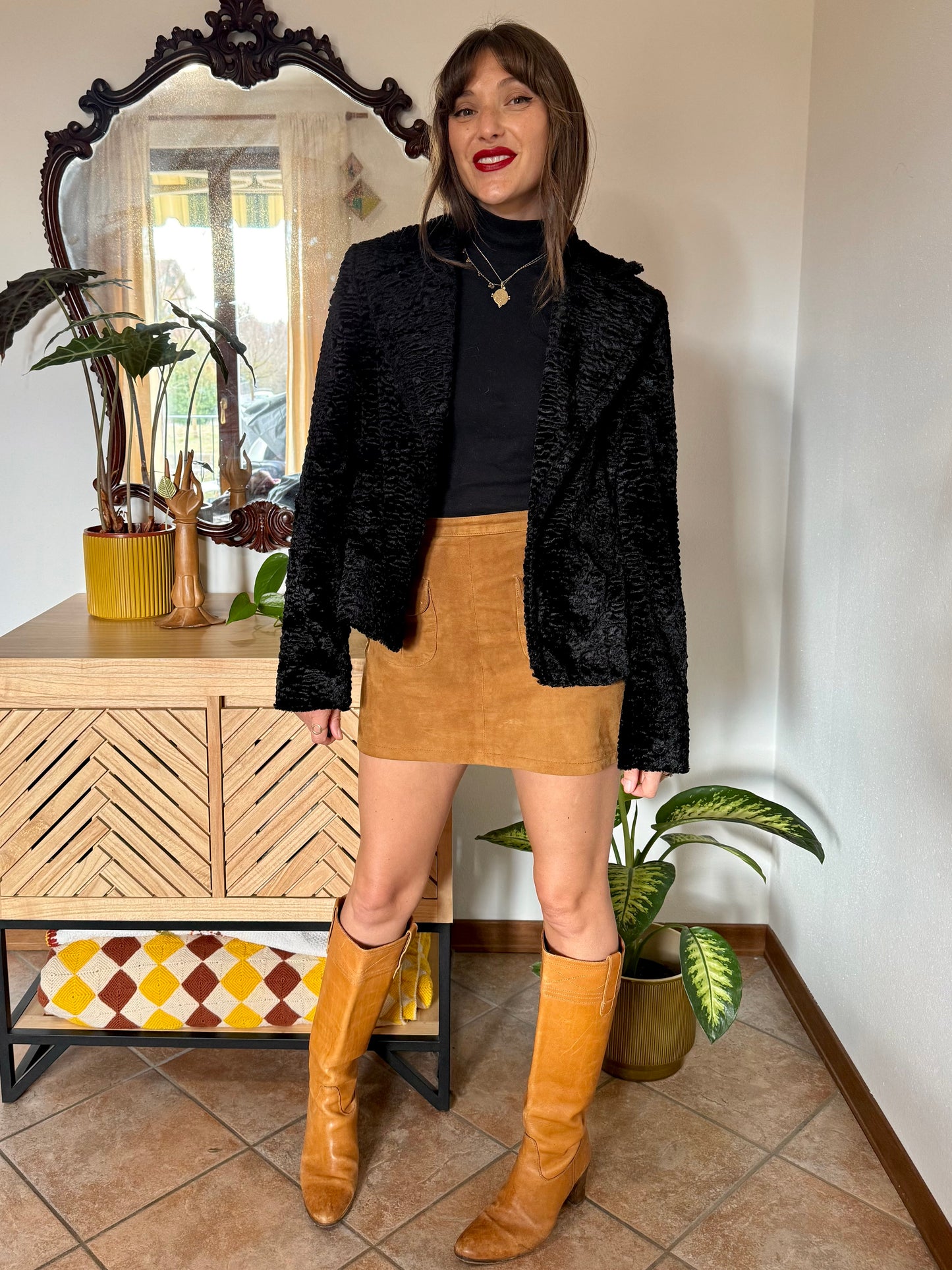 1990's vintage black faux fur textured cropped jacket