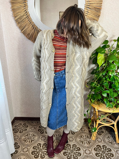 1970's vintage beige and cream oversize chevron knit duster cardigan