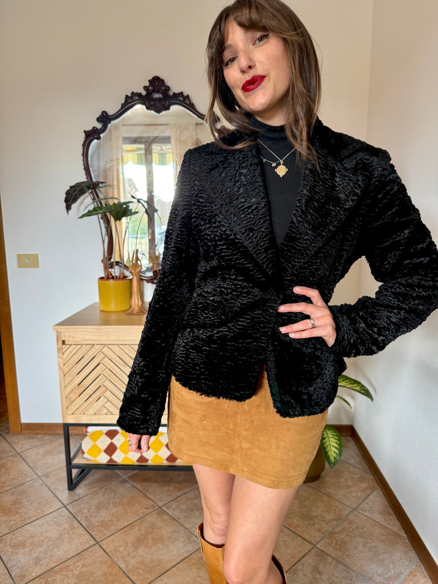 1990's vintage black faux fur textured cropped jacket