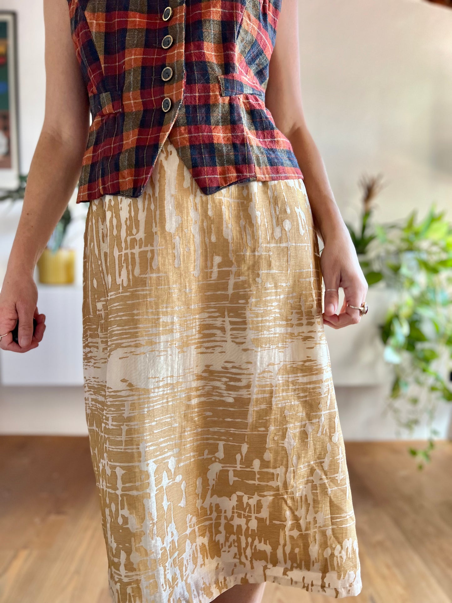 1970’s vintage abstract gold and champagne iridescent midi skirt