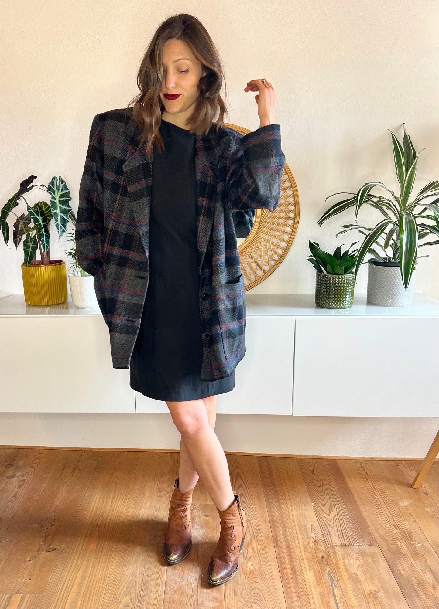 1980's vintage oversize dark grey with blue and red plaid blazer