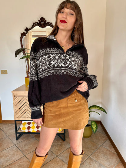 1990's vintage black and white mock neck zip up knit pullover