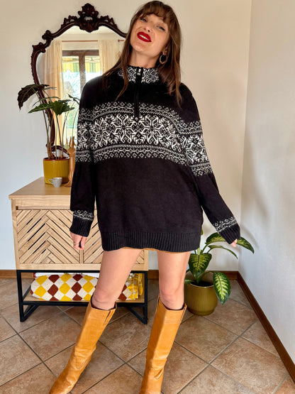 1990's vintage black and white mock neck zip up knit pullover