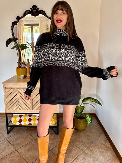 1990's vintage black and white mock neck zip up knit pullover