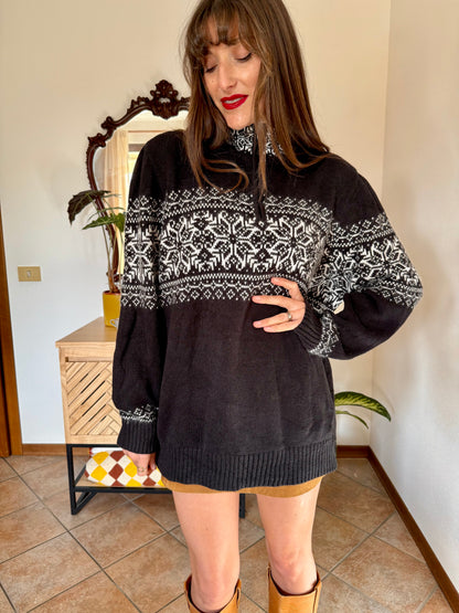 1990's vintage black and white mock neck zip up knit pullover