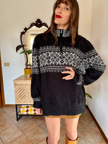 1990's vintage black and white mock neck zip up knit pullover