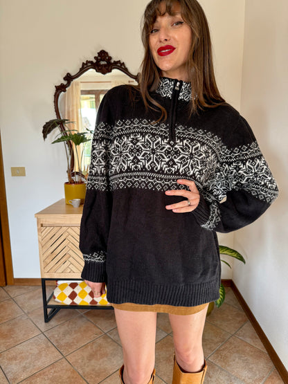 1990's vintage black and white mock neck zip up knit pullover