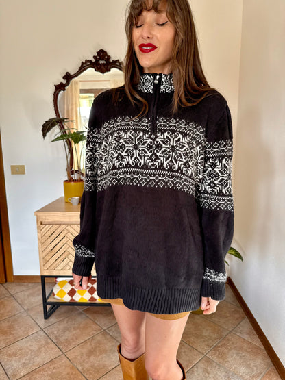 1990's vintage black and white mock neck zip up knit pullover