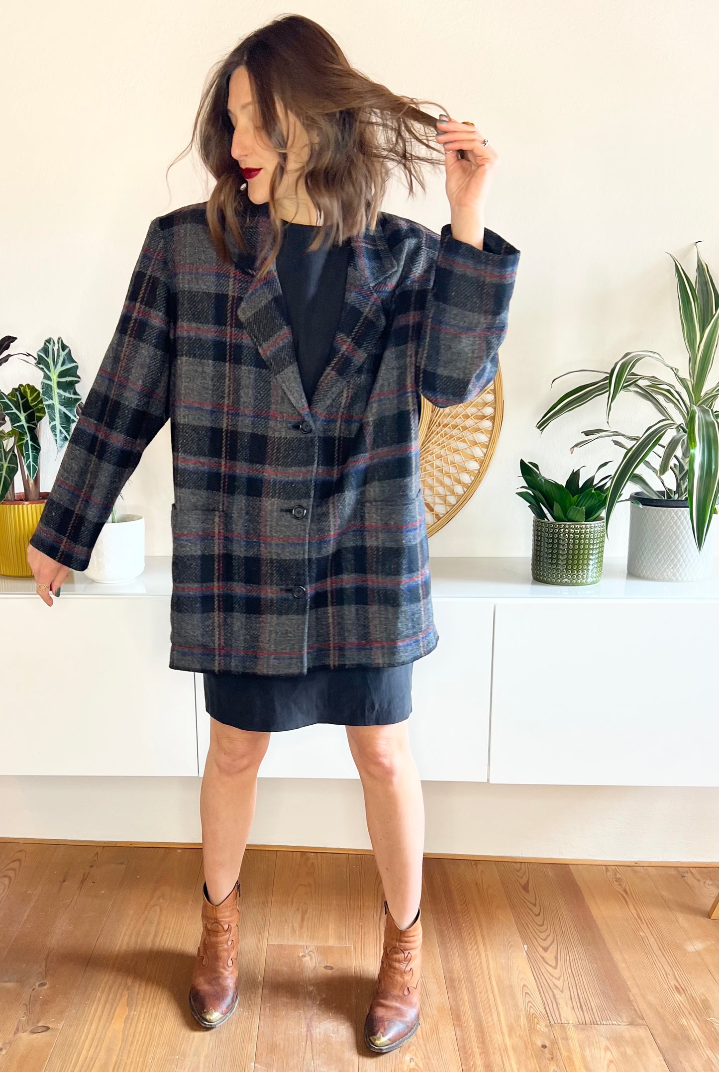 1980's vintage oversize dark grey with blue and red plaid blazer