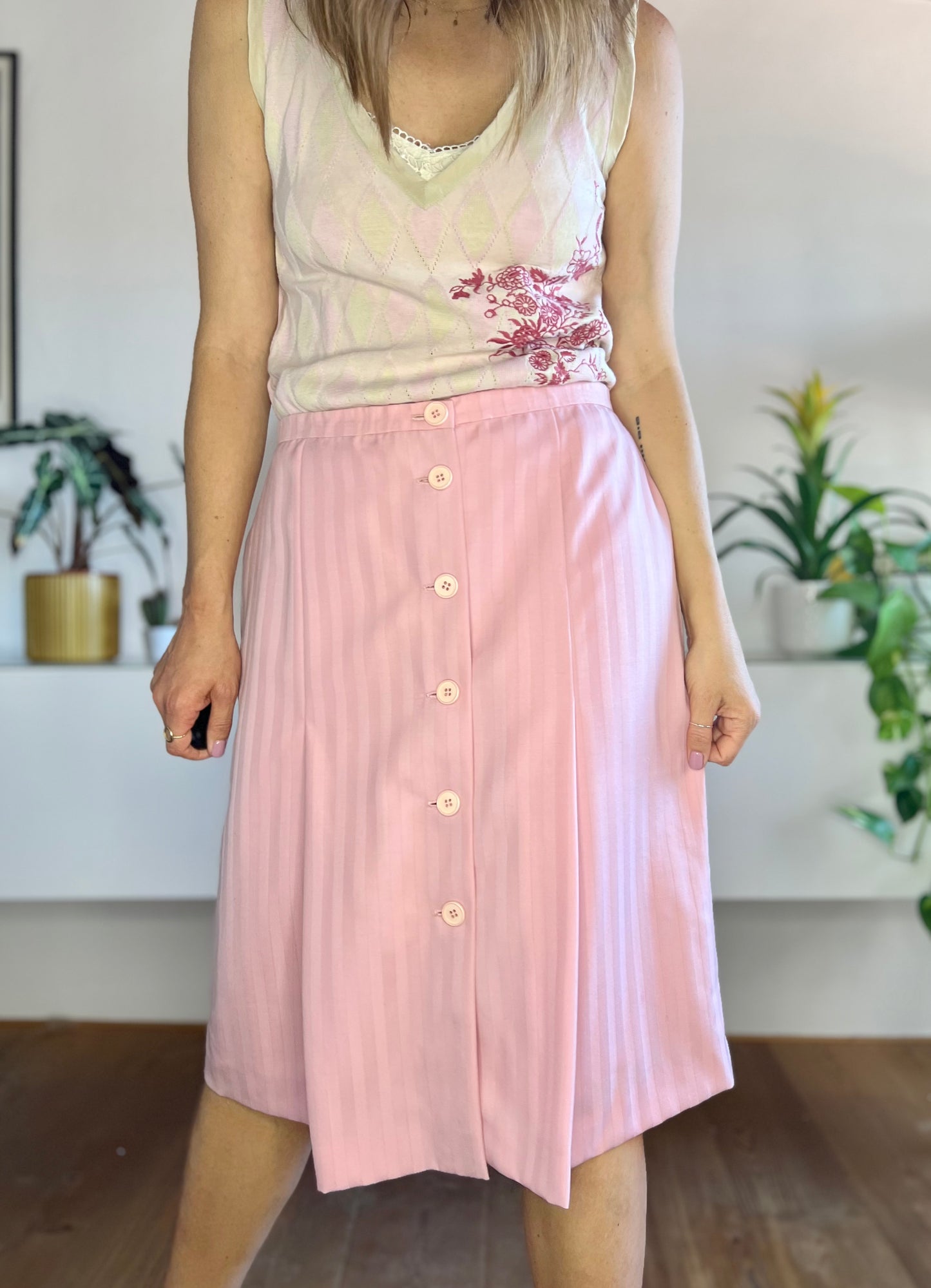 1980's vintage light pink pleated midi skirt with light blue pin striping