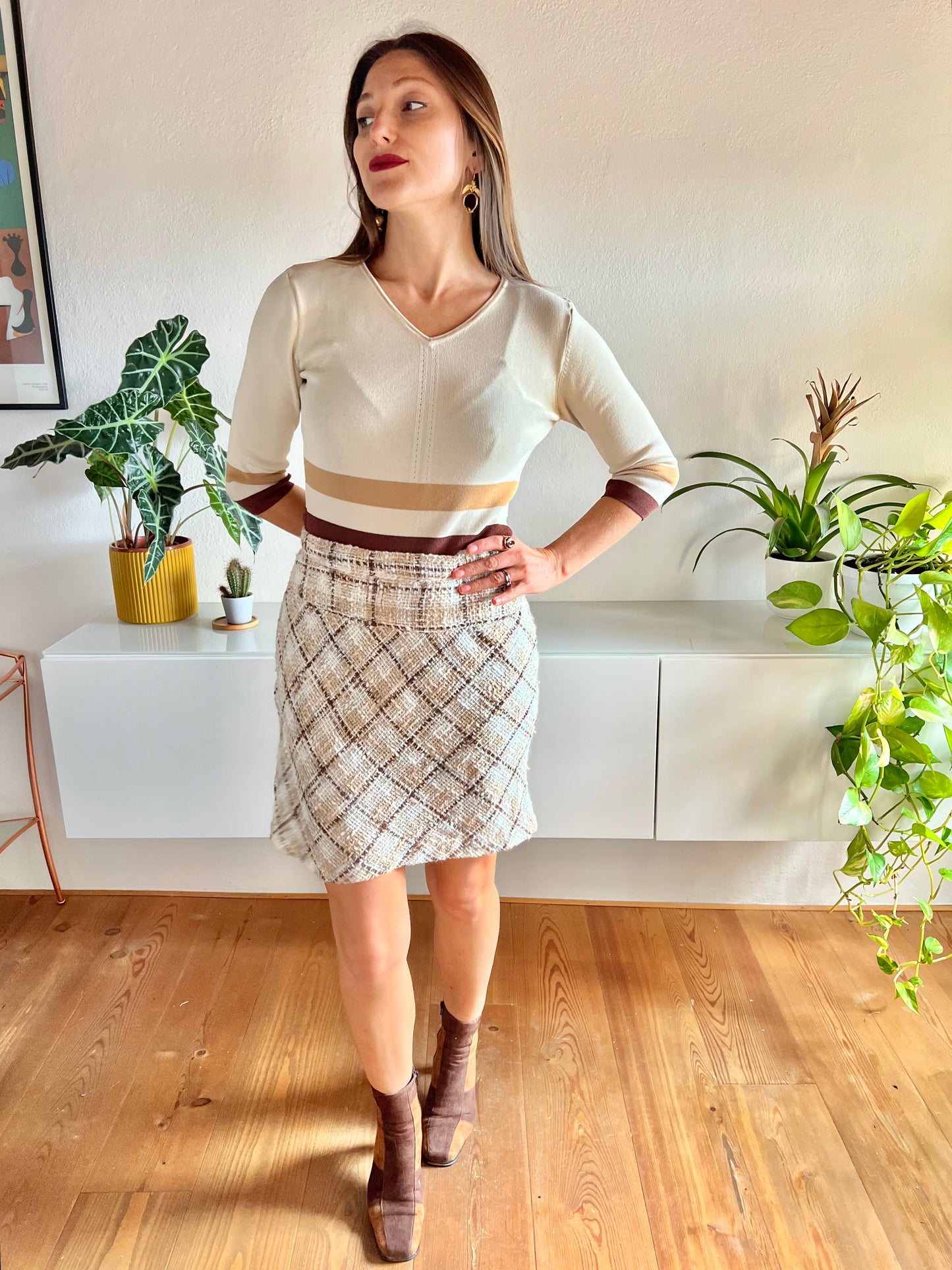 1970's vintage tan boucle wool mini skirt