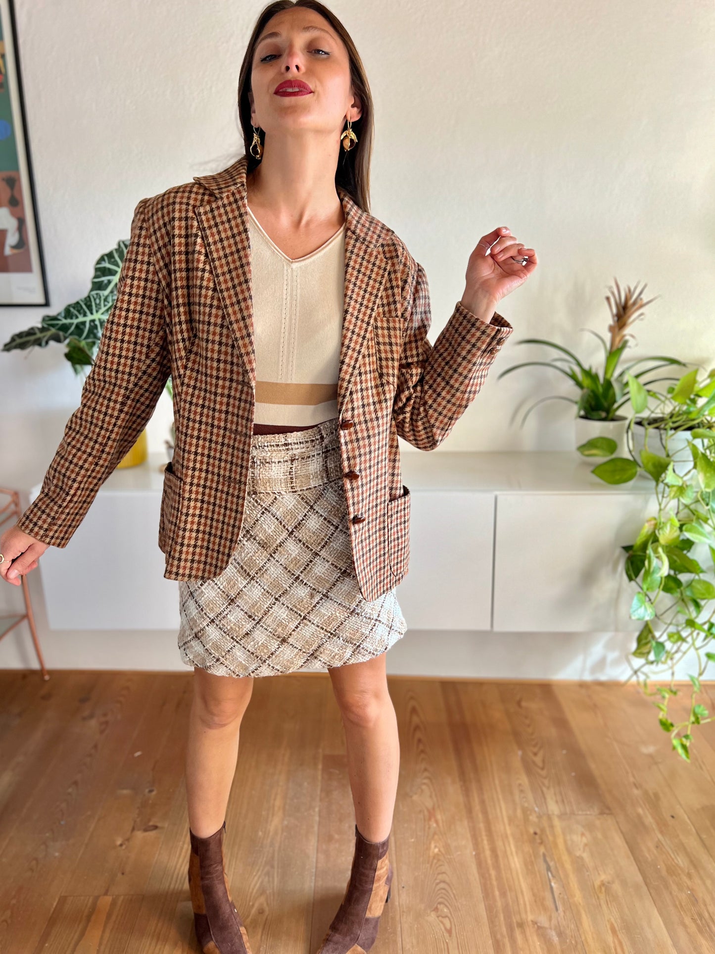 1970's vintage burgundy and brown houndstooth blazer