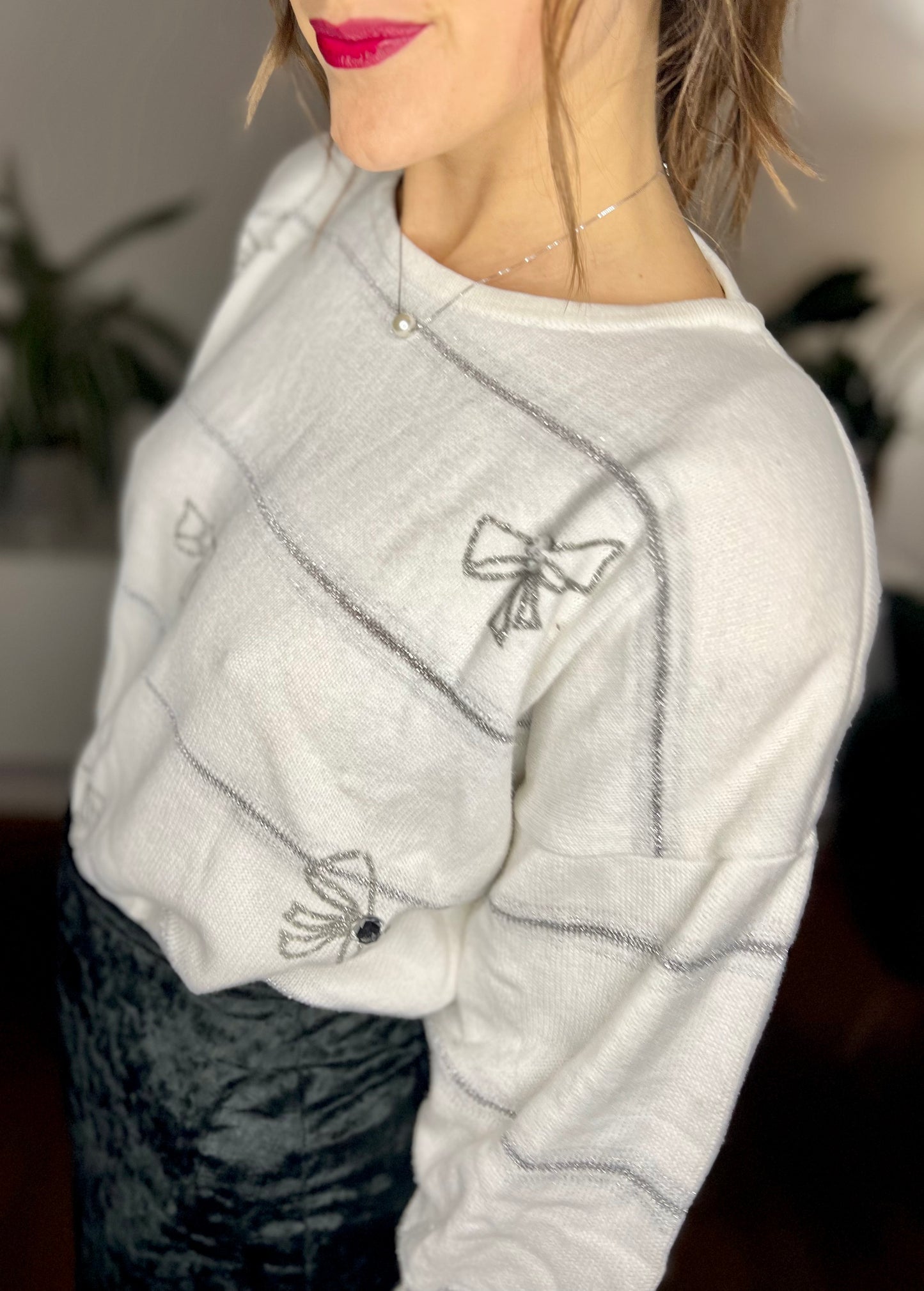 1980's vintage cream al silver knit pullover with rhinestone bow details