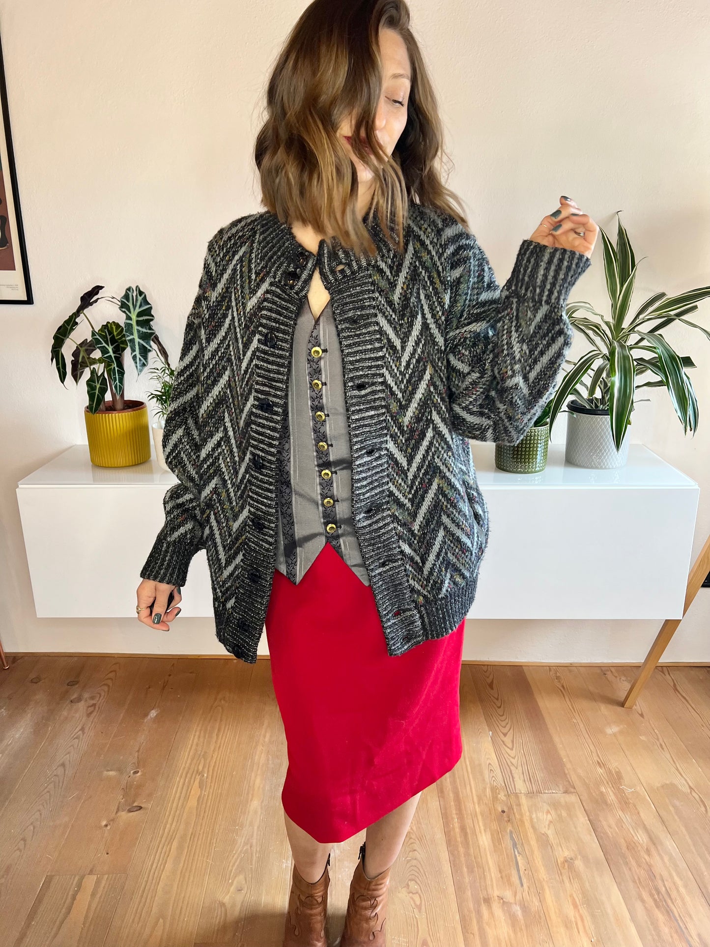 1970's vintage grey and black chevron cardigan with rainbow specks