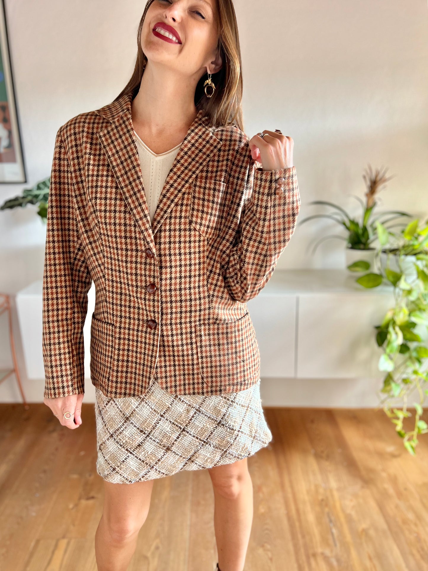 1970's vintage burgundy and brown houndstooth blazer