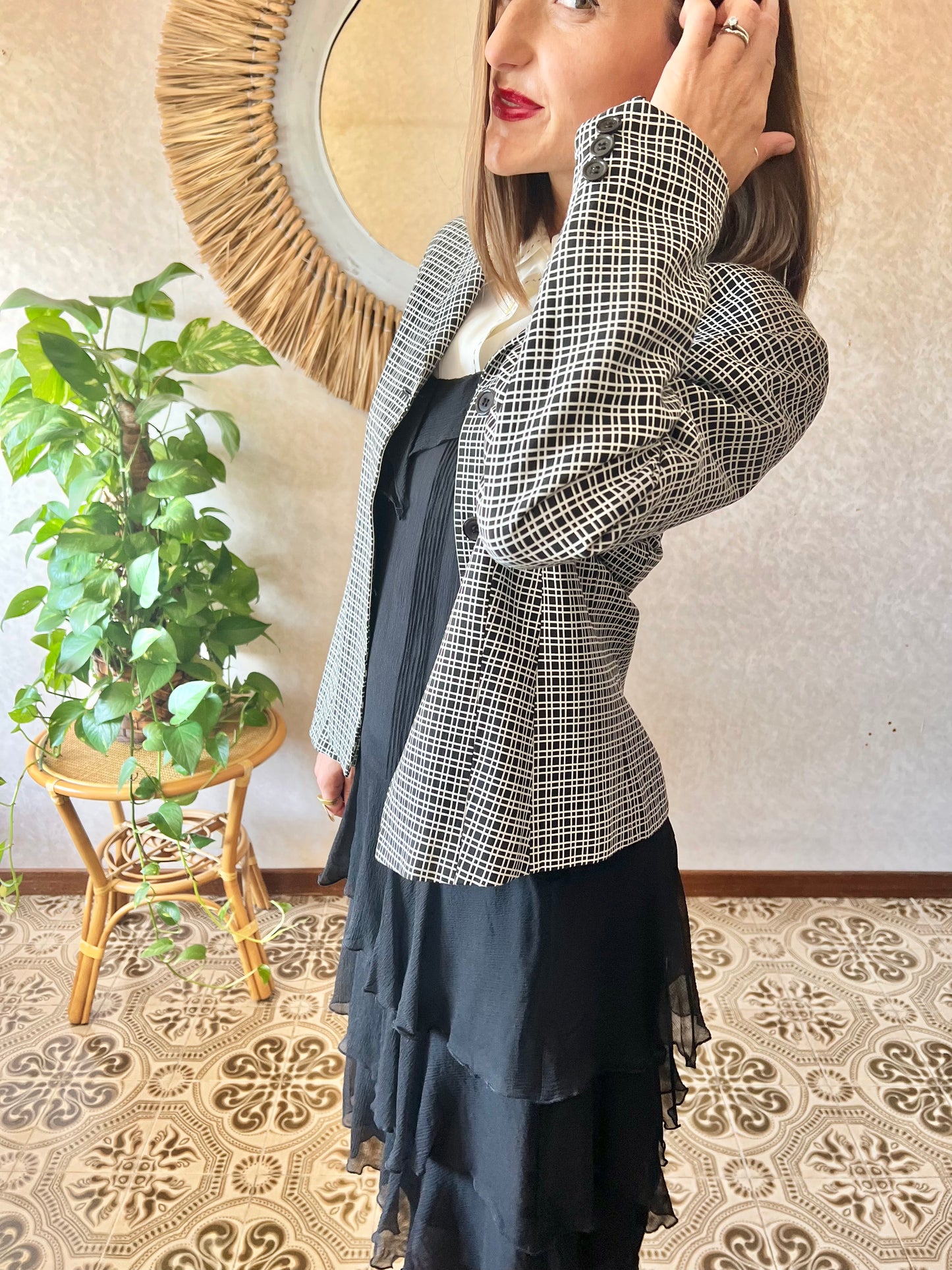 1980's vintage black and white square geometric print blazer