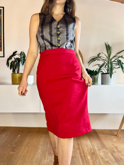 1970's vintage scarlet red knit wool pencil skirt