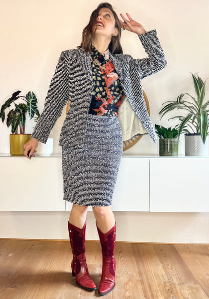 1990's vintage navy blue and white boucle wool blend blazer