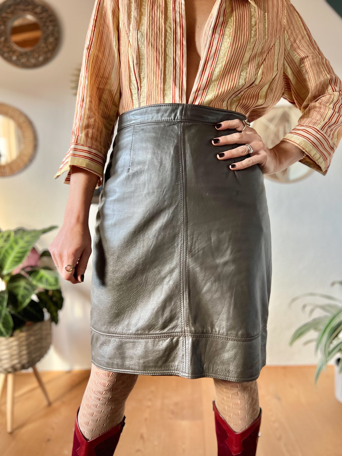 1970's vinage slate grey leather skirt