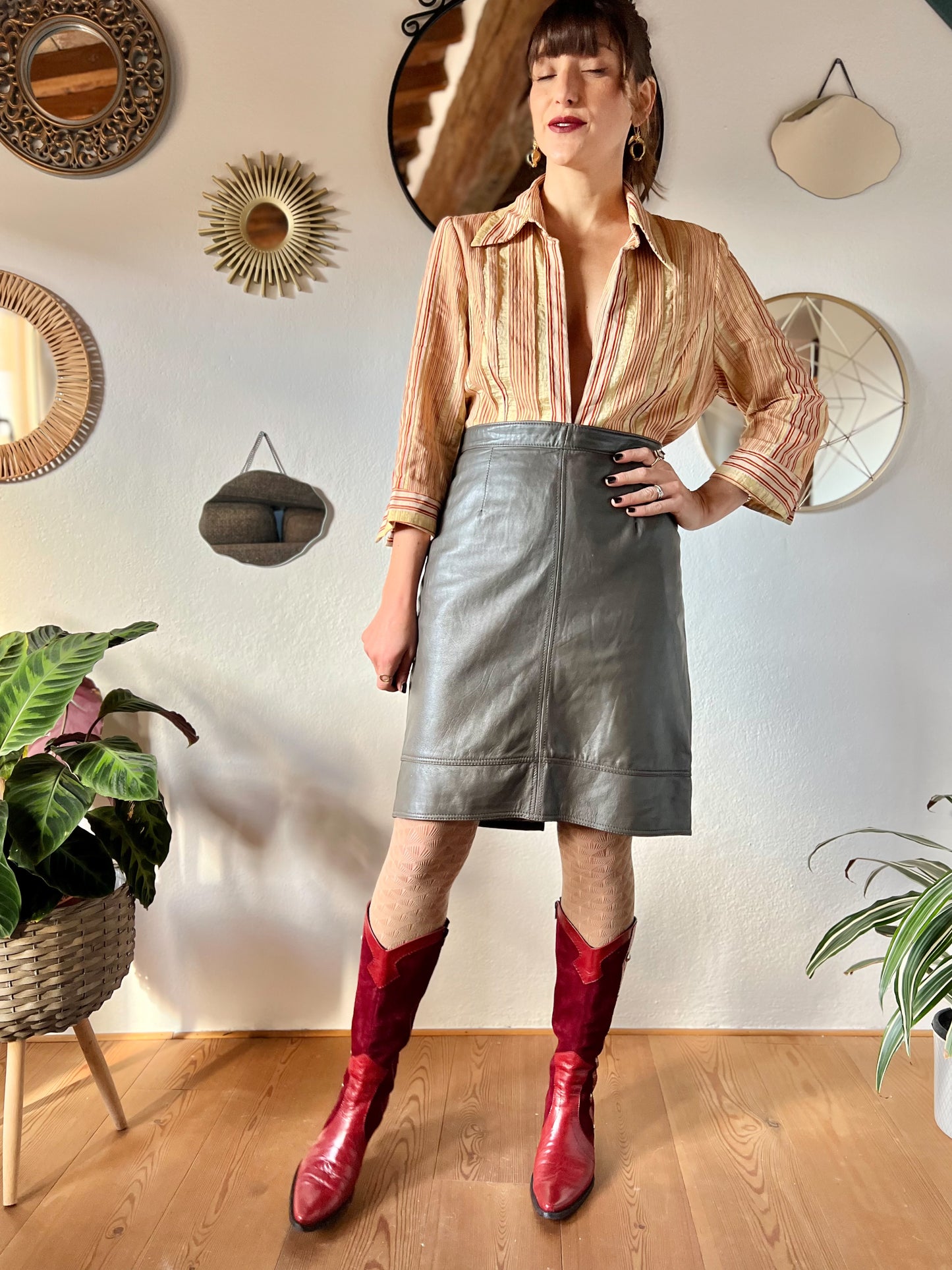 1970's vinage slate grey leather skirt